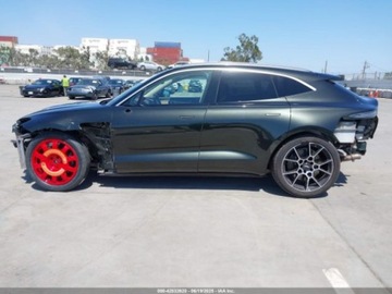 Aston Martin DBX 2022 Aston Martin DBX 2022 4.0l 4.0 Benzyna 542KM, zdjęcie 2