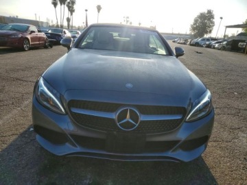 Mercedes Klasa C W205 2017 Mercedes-Benz Klasa C C 300 2017 2.0 Benzyna 241KM, zdjęcie 5