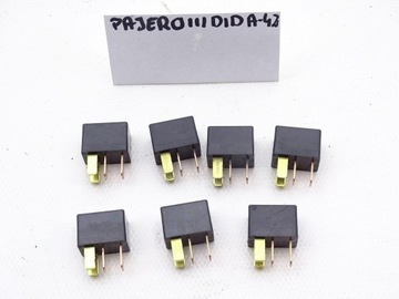 MITSUBISHI PAJERO III 99-06 RELÉ 12V NAIS MR588567 ACV31212