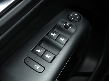 Citroen C5 Aircross SUV Facelifting 1.2 PureTech 131KM 2022 Citroen C5 Aircross PureTech 130, Salon Polska, zdjęcie 19