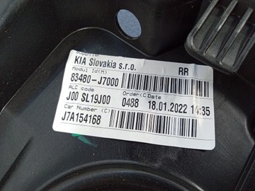 CEED III HB ZVEDÁK OKNO ZADNÍ PRAVÝ 83480-J7000