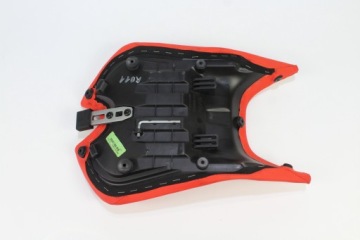 APRILIA RS 660 20- ПЕРЕДНЕЕ ВОДИТЕЛЬСКОЕ СИДЕНЬЕ