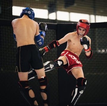 OCHRANIACZE NA PISZCZELE I STOPY GOLENIE TWARDE MMA KICKBOXING BUSHIDO M