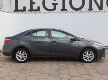 Toyota Corolla XI Sedan Facelifting 1,6 Valvematic 132KM 2018 Toyota Corolla 1.6 Valvematic, Salon Polska, zdjęcie 5