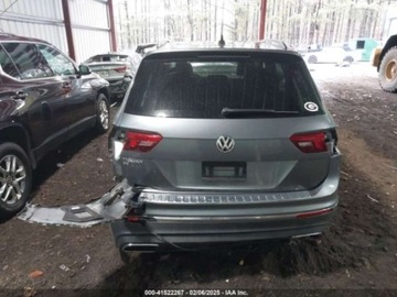Volkswagen Tiguan II 2021 Volkswagen Tiguan 2021 VOLKSWAGEN TIGUAN 2.0T SE2.0T SE R-LINE 2.0 Benzyna, zdjęcie 9