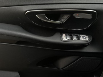 Mercedes Klasa V W447 Długi Facelifting 2.0 220d 163KM 2020 Mercedes-Benz V 220 Programu CPO Van - 9 obietnic, zdjęcie 20