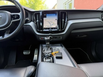 Volvo XC60 II Crossover D4 190KM 2020 Volvo XC 60 R-Design*CarPlay*, zdjęcie 16