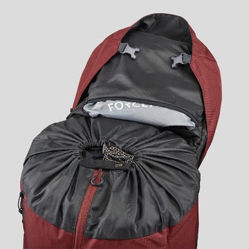 Мужской треккинговый рюкзак Forclaz MT 100 Easyfit