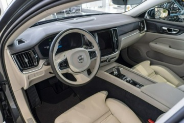 Volvo V60 II  Kombi Facelifting 2.0 B4 B 197KM 2026 Volvo V60 Plus Dark B4 Mild hybrid Benzyna 197 KM, zdjęcie 10