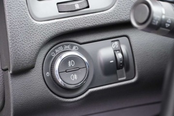 Opel Insignia I Sports Tourer 2.0 CDTI ECOTEC 160KM 2010 Opel Insignia Duza-Navi XenonLED Parktronic Tempomat Multifunkcja Klimatro, zdjęcie 18