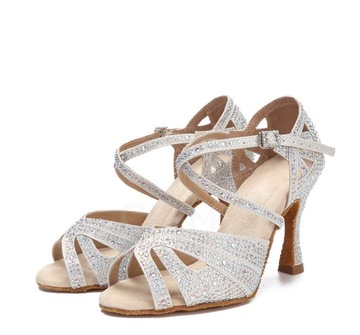 BUTY DO TAŃCA TANECZNE Z CEKINAMI SREBRNE 8,5cm 40
