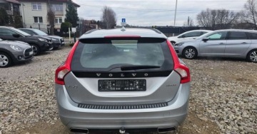 Volvo V60 I 2016 Volvo V60 2.0 Moc 240 KM benzyna - GAZ 2.0 Benzyna 240KM, zdjęcie 12