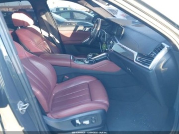 BMW X6 G06 2022 BMW X6 2022r., 4x4, 4.4L 4.4 Benzyna 523KM, zdjęcie 8