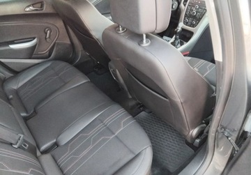 Opel Astra J Sports Tourer 1.7 CDTI ECOTEC 110KM 2012 Opel Astra 1,7 Cdti Alufelgi Klima El szyby Po oplatach z Niemiec, zdjęcie 15