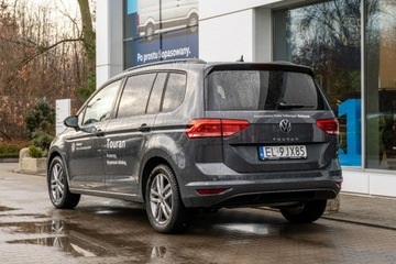 Volkswagen Touran III 1.5 TSI EVO 150KM 2024 Volkswagen Touran Special Edition 1.5 TSI EVO 150, zdjęcie 6