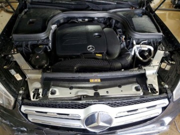 Mercedes GLC C253 2021 Mercedes-Benz GLC 2021 MERCEDES-BENZ GLC 300 4MATIC 2.0 Benzyna 250KM, zdjęcie 6