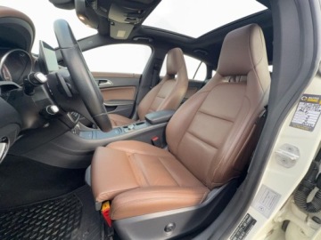 Mercedes CLA C117 Shooting Brake 2.0 250 211KM 2016 Mercedes-Benz CLA 2.0 Benzyna 211KM, zdjęcie 23