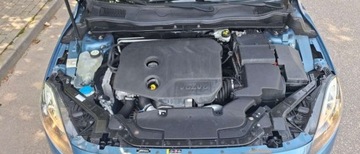 Volvo V40 II Cross Country D2 115KM 2014 Volvo V40 Volvo V40 D2 Momentum 1.6 Diesel 115KM, zdjęcie 34