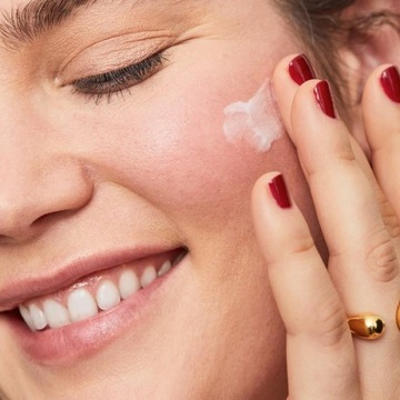 AVON ANEW Radiance Mikrodermabrazja peeling do twarzy witaminą C maximising