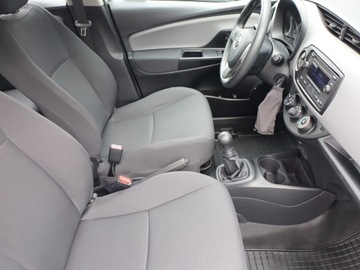 Toyota Yaris IV Hatchback 1.0 VVT-i 72KM 2021 Toyota Yaris 1.0 VVT-i, Salon Polska, zdjęcie 8