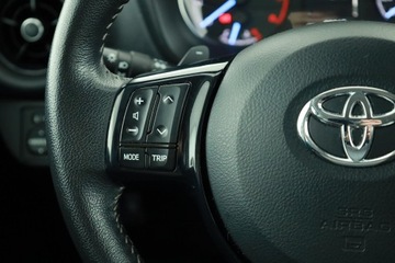 Toyota Yaris III Hatchback 5d Facelifting 2017 1.5 Dual VVT-iE 111KM 2017 Toyota Yaris 1.5 Dual VVT-i, Salon Polska, zdjęcie 14
