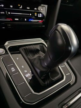 Volkswagen Arteon Fastback Facelifting 2.0 TSI 190KM 2022 Volkswagen Arteon R-Line 2.0 TSI 190KM DSG Salon PL Serwisowany FV23, zdjęcie 17