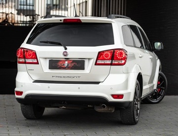 Fiat Freemont 2.0 Multijet II 16v 170KM 2015 FIAT Freemont Black Code 7os. 2.0Diesel 170KM, Automat, Kamera, Navi, ALU19, zdjęcie 5