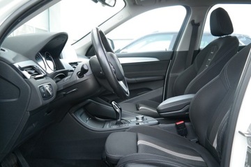 BMW X1 F48 Crossover sDrive18d 150KM 2019 BMW X1 BMW X1 sDrive18d Advantage PDC Fotel Sporto, zdjęcie 13