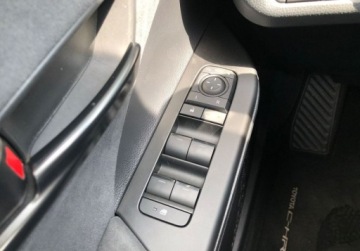 Toyota C-HR II SUV 2.0 Hybrid Dynamic Force 197KM 2023 Toyota C-HR C-HR Executive Rej. 2024 FV23 Salon PL Serwis ASO 1 wl., zdjęcie 25