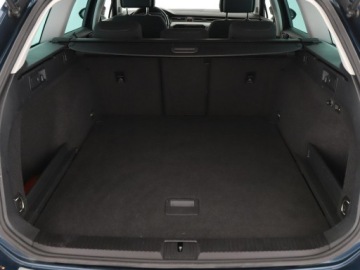 Volkswagen Passat B8 Variant Facelifting 1.5 TSI EVO 150KM 2020 Volkswagen Passat Business automat climatronic, zdjęcie 19