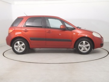 Suzuki SX4 I Hatchback Facelifting 1.6 VVT 120KM 2010 Suzuki SX4 1.6 VVT, Salon Polska, Klima, zdjęcie 5