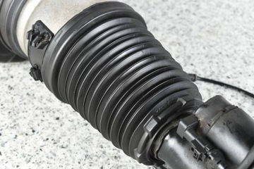 BMW 7 G11 G12 TLUMIČ PNEUMATICKÝ LEVÝ PŘEDNÍ 6877553 2WD