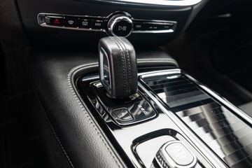 Volvo V60 II  2020 VOLVO V60 T6 AWD R-Design aut Combi 2.0 255KM 2020, zdjęcie 18