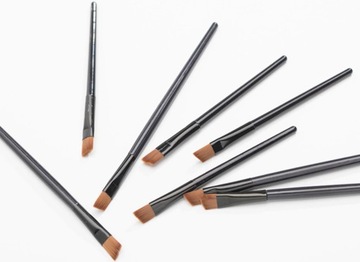 E3-1 МИНИ-ЩЕТКИ ДЛЯ БРОВЕЙ, ОДНОРАЗОВЫЕ, 25 шт.