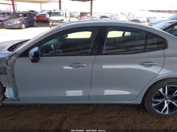 Volvo S60 III 2025 Volvo S60 B5 Plus 2025 2.0l 2.0 Benzyna 247KM, zdjęcie 2