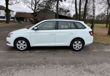 Skoda Fabia III Kombi 1.2 TSI 90KM 2016 Skoda Fabia Niski przebieg, zadbany, hak westfalia 1.2 Benzyna 90KM, zdjęcie 9