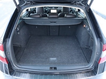 Skoda Octavia III Scout 2.0 TDI 184KM 2017 Skoda Octavia 2.0 TDI, 181 KM, 4X4, DSG, Skóra, zdjęcie 13