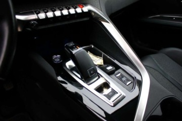 Peugeot 5008 II Crossover Facelifting 1.5 BlueHDi 130KM 2022 Peugeot 5008 1.5 HDI 130KM Automat Bezwypadkowy 100 Serwis 7 Foteli FV23, zdjęcie 28