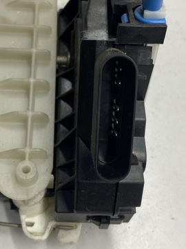 BF6A-F21812 FORD USA ZÁMEK PRAVÝCH PŘEDNÍCH DVEŘE