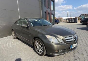 Mercedes Klasa E W212 Coupe 250 CDI BlueEFFICIENCY 204KM 2010 Mercedes-Benz Klasa E bezwypadekserwisautomat 2.1 Diesel 204KM, zdjęcie 1