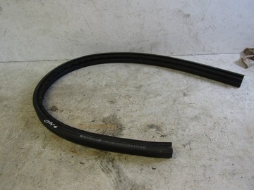 Audi Q7 II uszczelka komory silnika