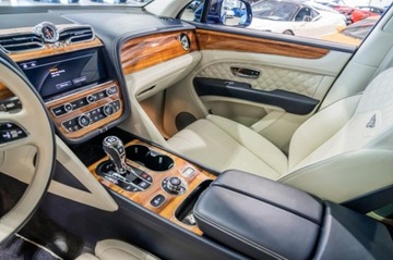 Bentley Bentayga 2021 Bentley Bentayga V8 2021, Bezwypadkowy 4.0 Benzyna 542KM, zdjęcie 13