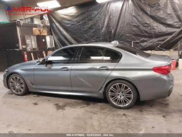 BMW Seria 5 G30-G31 2020 BMW M5 2020 BMW 5 Series M550i xDrive Sedan 4.4 Benzyna 53KM, zdjęcie 4