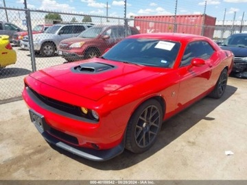 Dodge Challenger III 2016 Dodge Challenger Scat Pack 2016 6.4l 6.4 Benzyna 485KM, zdjęcie 6