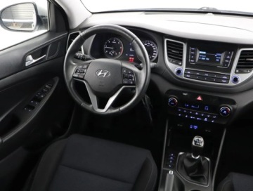Hyundai Tucson III SUV 2.0 CRDI 136KM 2017 Hyundai Tucson 2.0 CRDi, Salon Polska, Serwis ASO, zdjęcie 6
