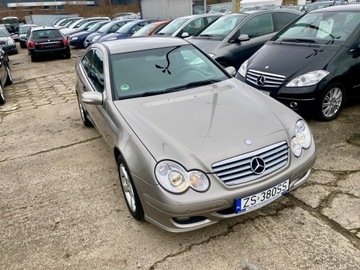 Mercedes Klasa C W203 Coupe W203 1.8 (C 180 Kompressor) 143KM 2006 Mercedes-Benz Klasa C 1.8 Benzyna 143KM, zdjęcie 26