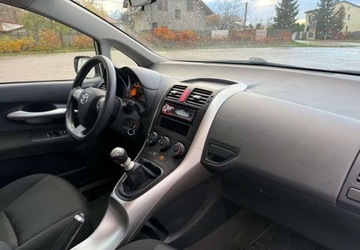 Toyota Auris I Hatchback 5d Facelifting 1.4 D-4D 90KM 2012 Toyota Auris Toyota Auris 1.4 D-4D Edition 1.4 Diesel 90KM, zdjęcie 9