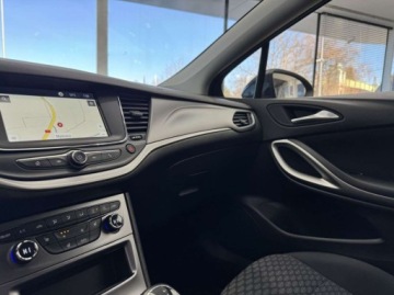 Opel Astra K Sportstourer Facelifting 1.2 Turbo 130KM 2021 Opel Astra Edition LED Kamera cofania CarPlayAndroid Auto Ogrzew. fote, zdjęcie 24