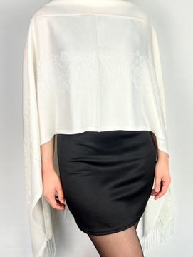 Элегантный деловой женский шарф для особых случаев.