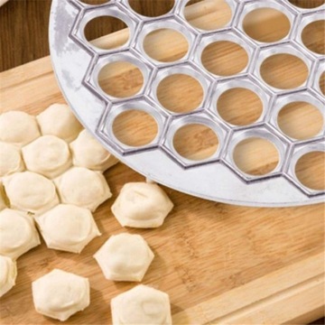 ФОРМОВОЧНАЯ ФОРМОВКА ДЛЯ ПЕЛЬЦЕВ USSZEK RAVIOLI MOLDER